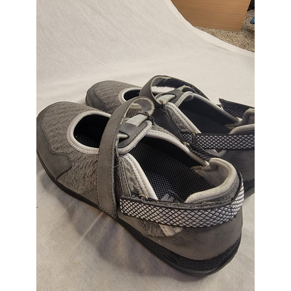 BUTTERCUP MARY JANE FLAT Shoe Grey 7.5 N